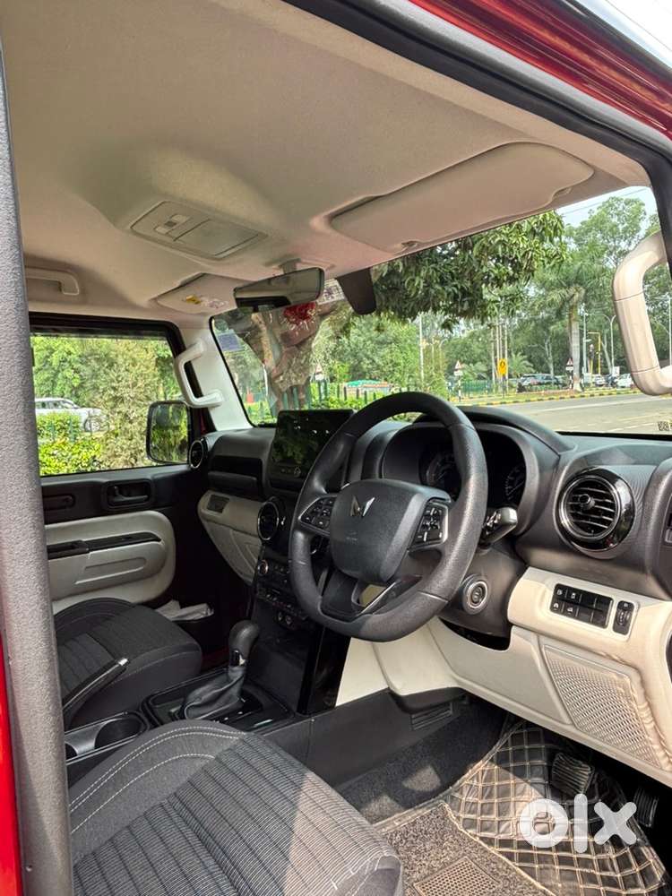 Mahindra Thar Roxx 2025