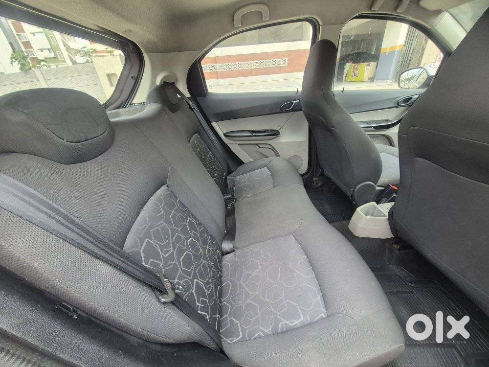 Tata Tiago 1.2 Revotron Xt, 2016, Petrol