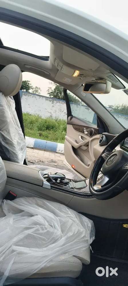 Mercedes-benz C Class 2015 December Petrol