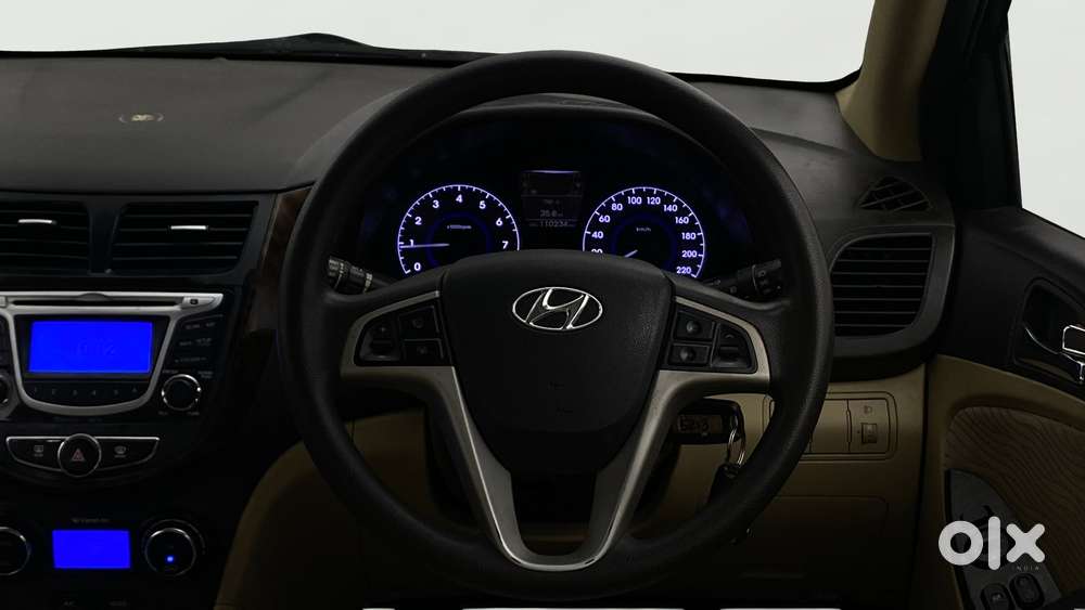 Hyundai Verna Fluidic 1.6 Vtvt Sx, 2013, Petrol