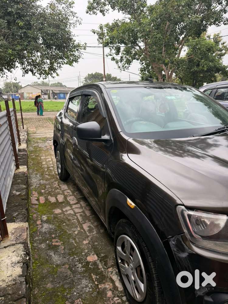 Urgent Sale Renault Kwid Petrol Well Maintained