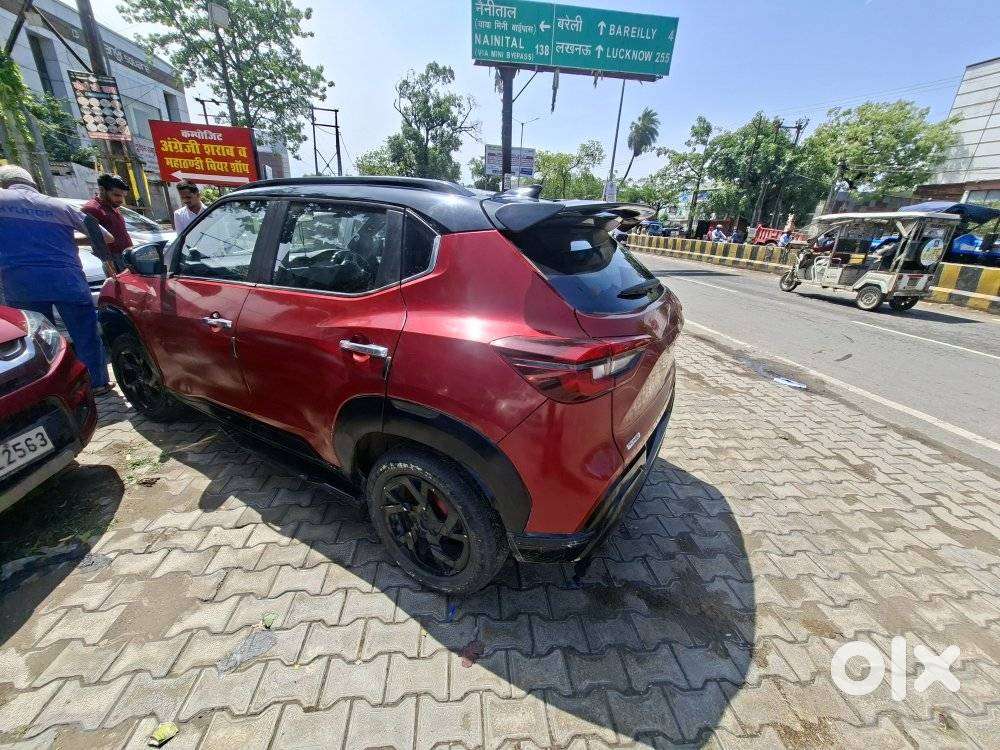 Nissan Magnite 1.0 Xv Premium Dual Tone, 2021, Petrol