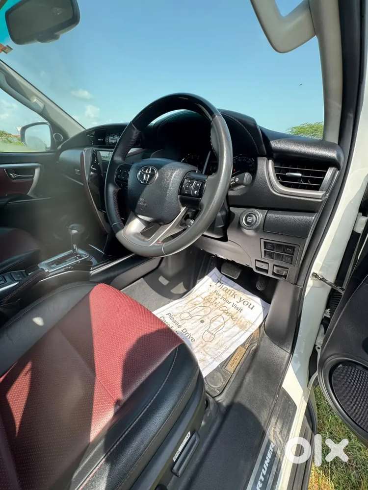 Toyota Fortuner Legender Plus