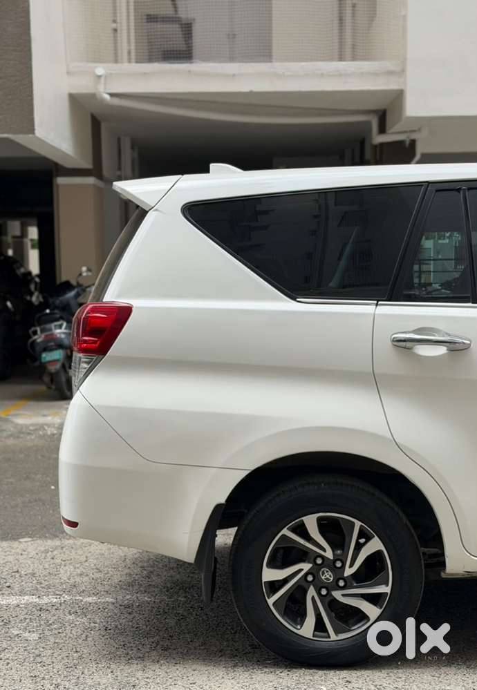 Toyota Innova Crysta 2.4 Gx Limited Edition At 7 Str, 2021, Diesel