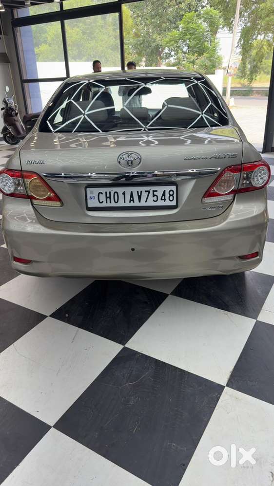Toyota Corolla Altis 2013