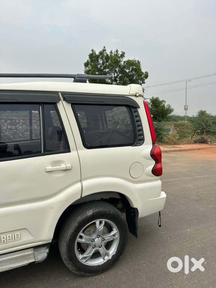 Mahindra Scorpio Diesel 2015