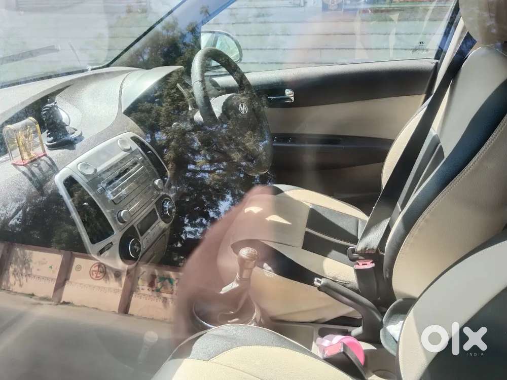 Hyundai I20 2012 Petrol 118000 Km Driven