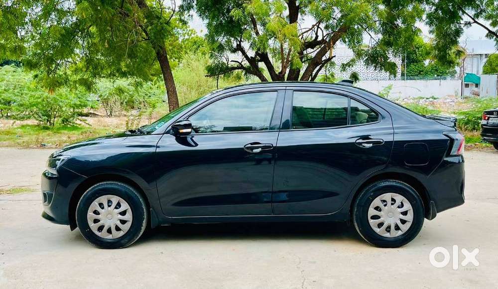 Maruti Suzuki Dzire 1.2 Vxi Amt, 2025, Petrol