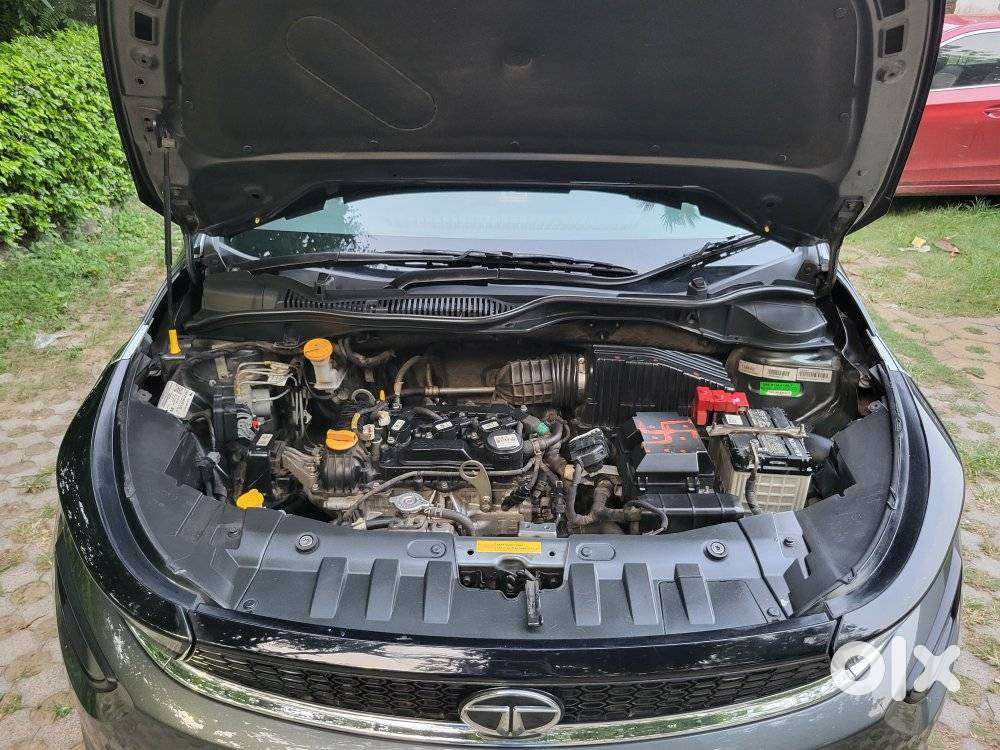 Tata Altroz 1.2 Xm Plus, 2022, Petrol