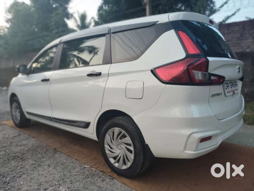 Maruti Suzuki Ertiga 1.5 Vxi, 2023, Petrol