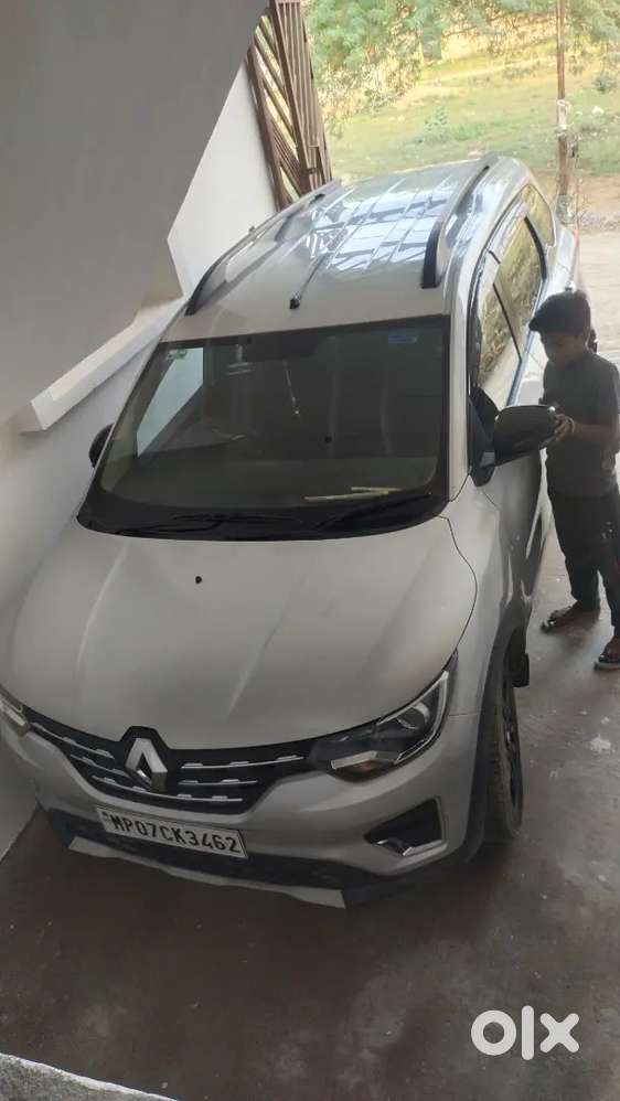 Renault Triber RXZ 2021 Dual Tone