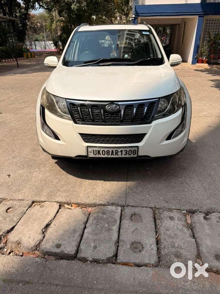 2018 Mahindra Xuv 500 W10 At Awd  Pearl White  68,200 Km  Mumbai