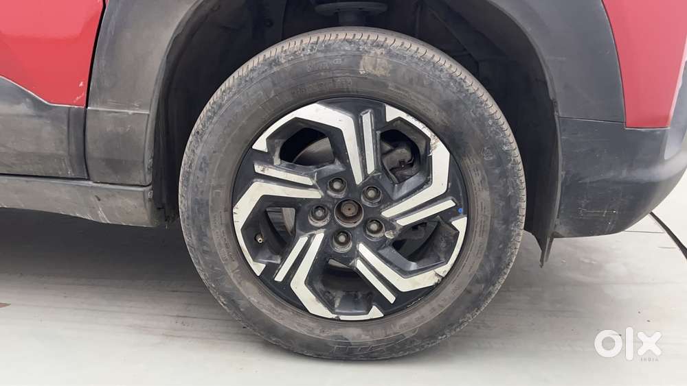 Maruti Suzuki Vitara Brezza 1.5 Zxi Plus Dual Tone, 2022, Petrol