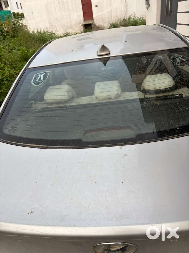 Hyundai Verna Petrol Manual 2015