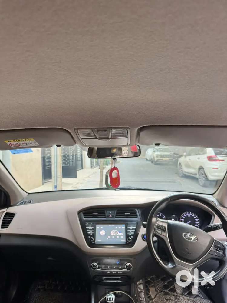 Hyundai I20 Asta 2015 Petrol Well Maintained Condition Urgent Sell