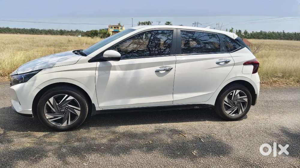 Hyundai I20 Asta 50k Driven,showroom Condition Sunroof