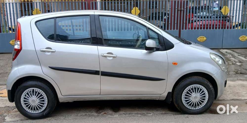 Maruti Suzuki Ritz Vxi, 2011, Petrol