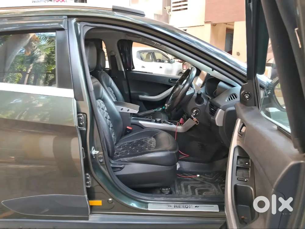 Tata Nexon Sunroof Xma Petrol