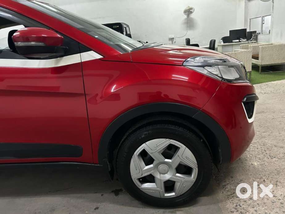 Tata Nexon 1.2 Revotron Xm (s), 2018, Petrol