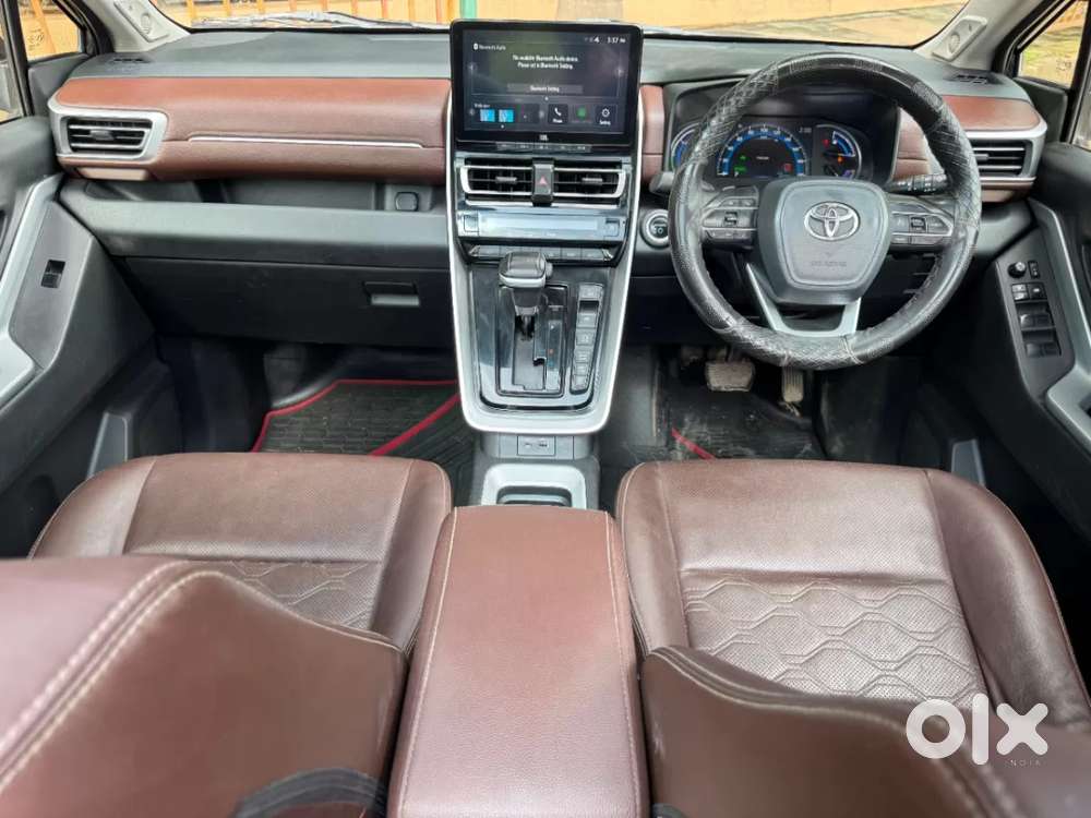 Toyota Innova Hycross 2.0 Zx Hybrid 7 Str, 2023, Petrol