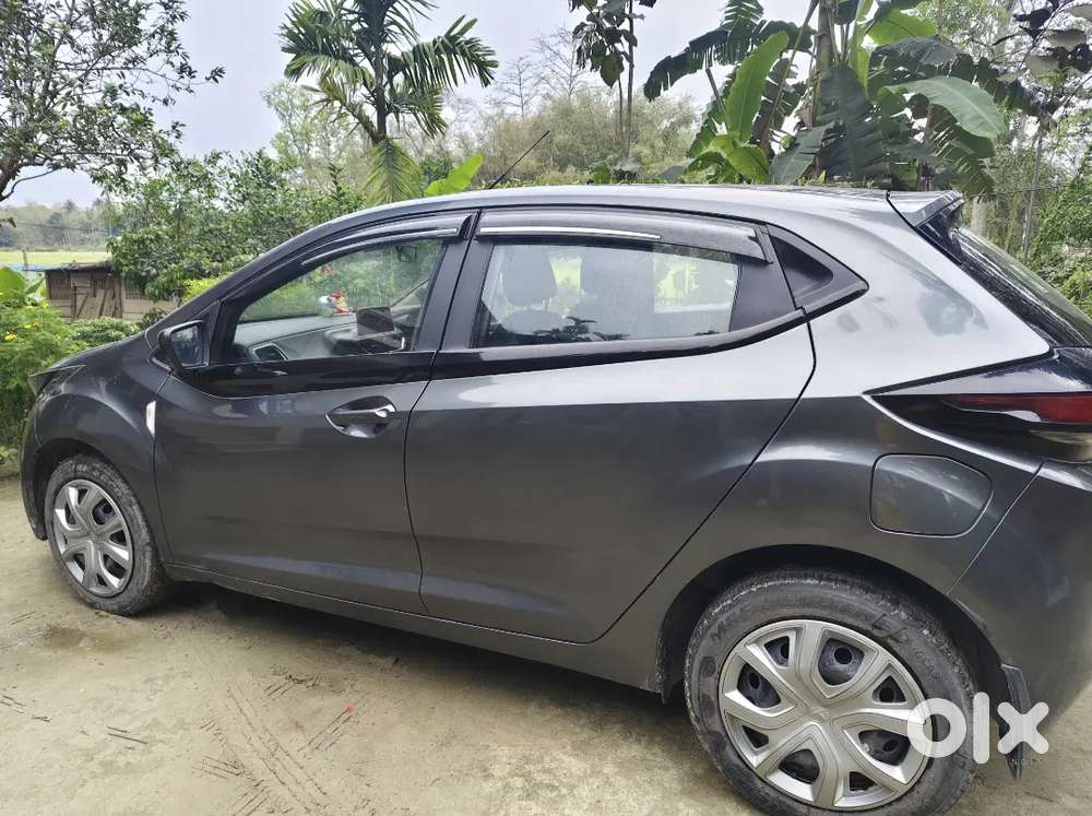 Tata Altroz 2023 Petrol Well Maintained