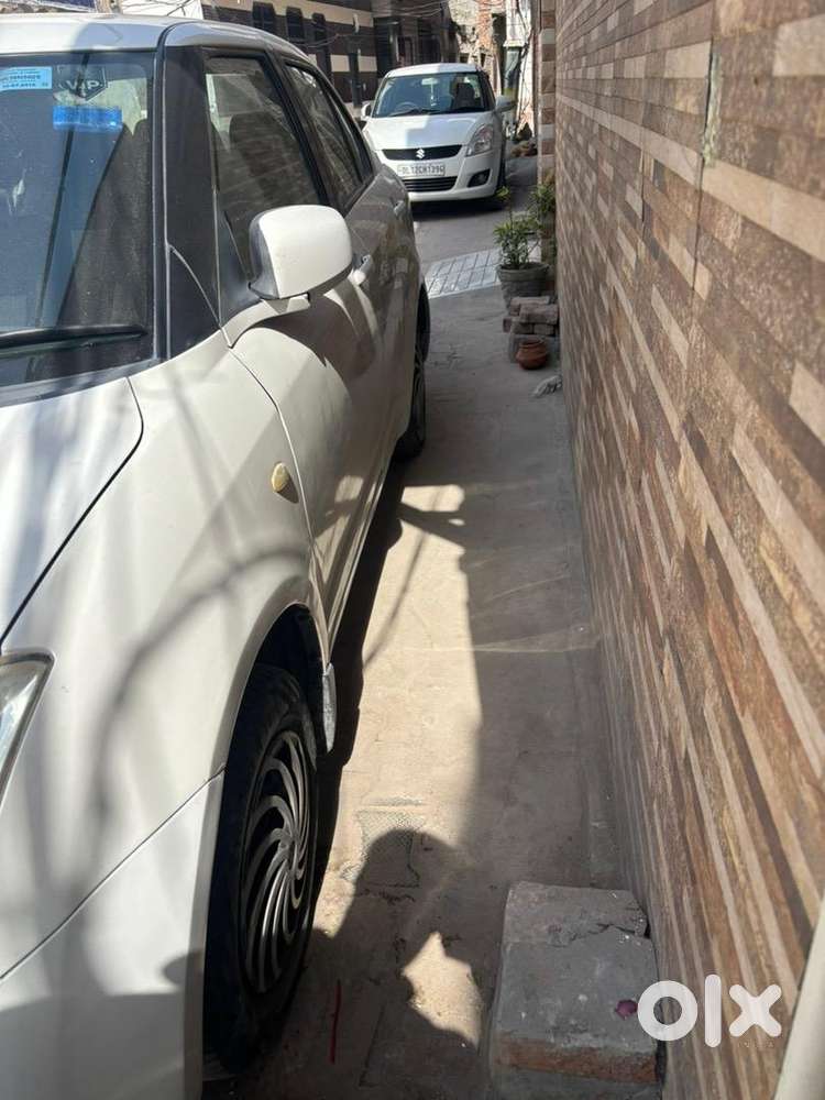 Maruti Suzuki Swift Dzire 2010 Petrol Well Maintained