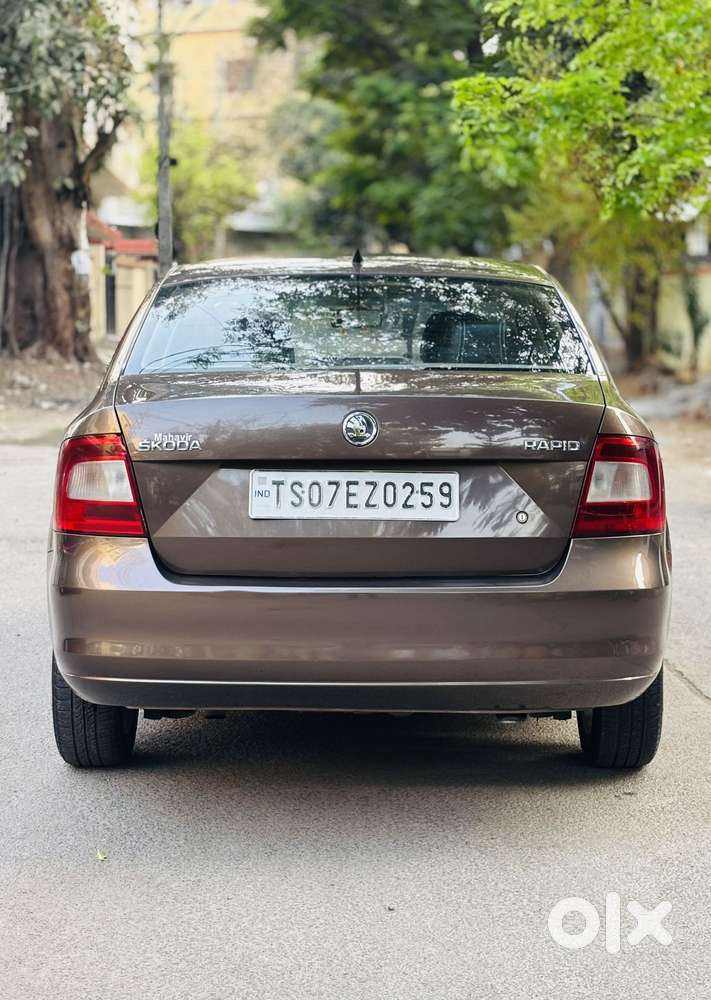 Skoda Rapid 2013-2016 1.5 Tdi At Ambition With Alloy Wheel, 2015, Di..