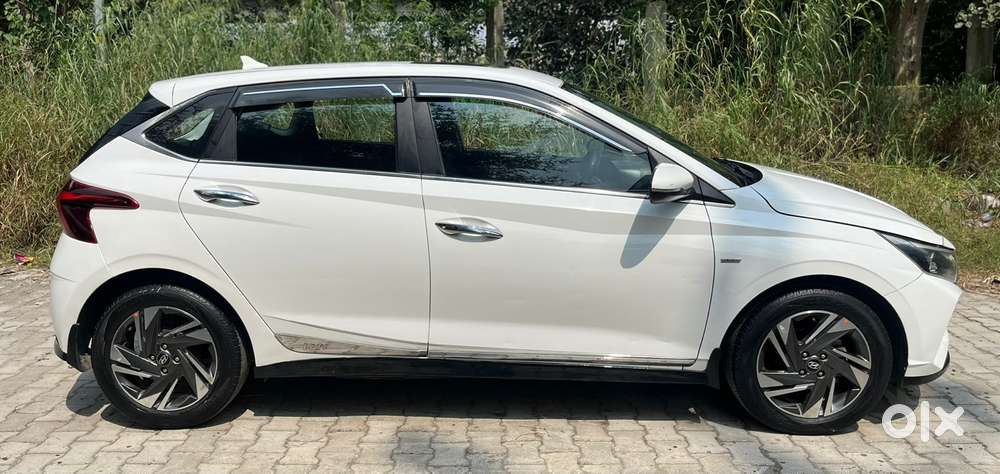 Hyundai I20 Asta 1.4 Automatic (o) With Sunroof, 2022, Petrol