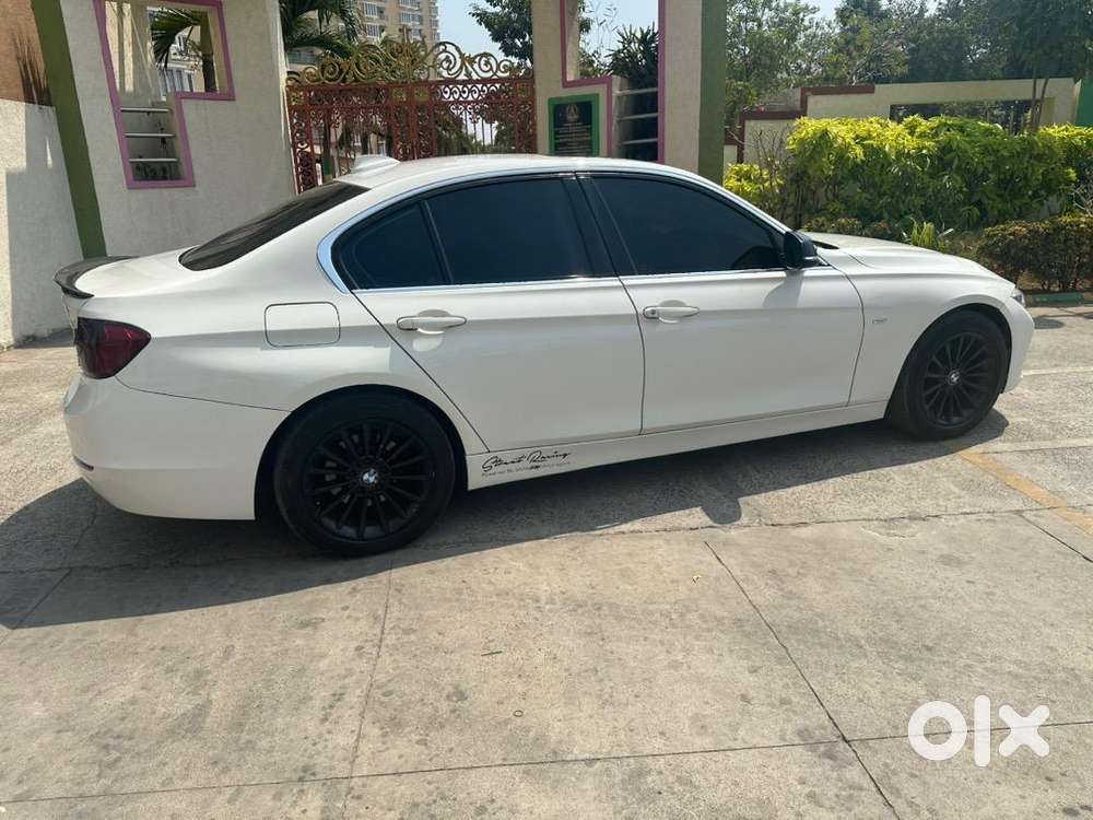 Bmw 3 Series 320d 2015, 3rd Owner,sunroof,diesel 69000 Km Driven