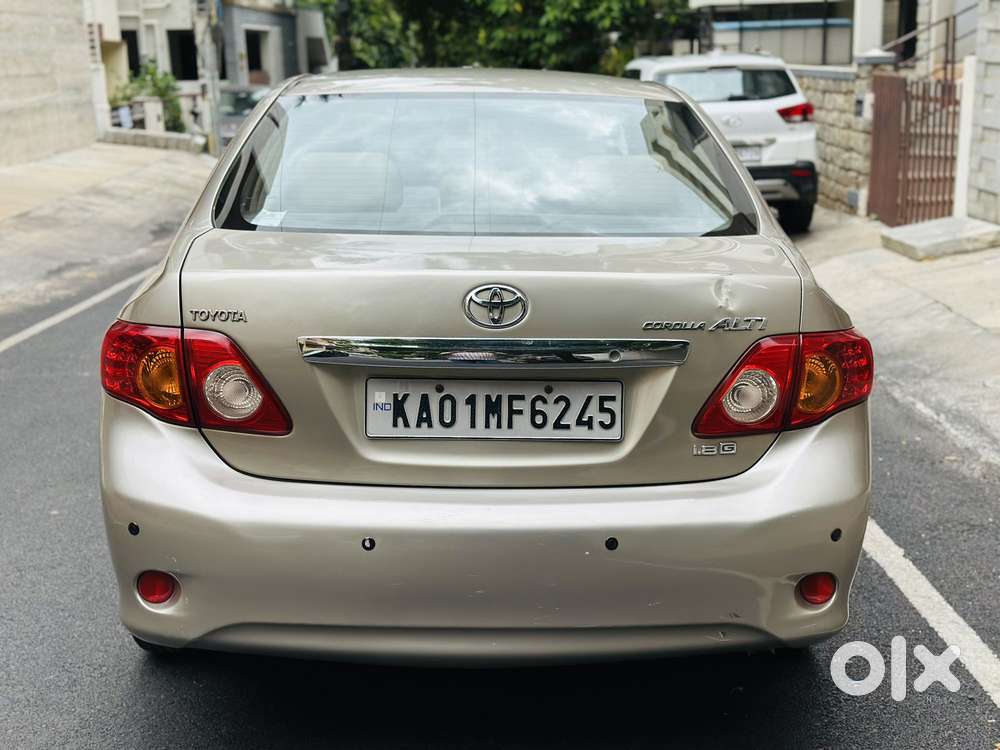 Toyota Corolla Altis 1.8g Limited, 2010, Petrol