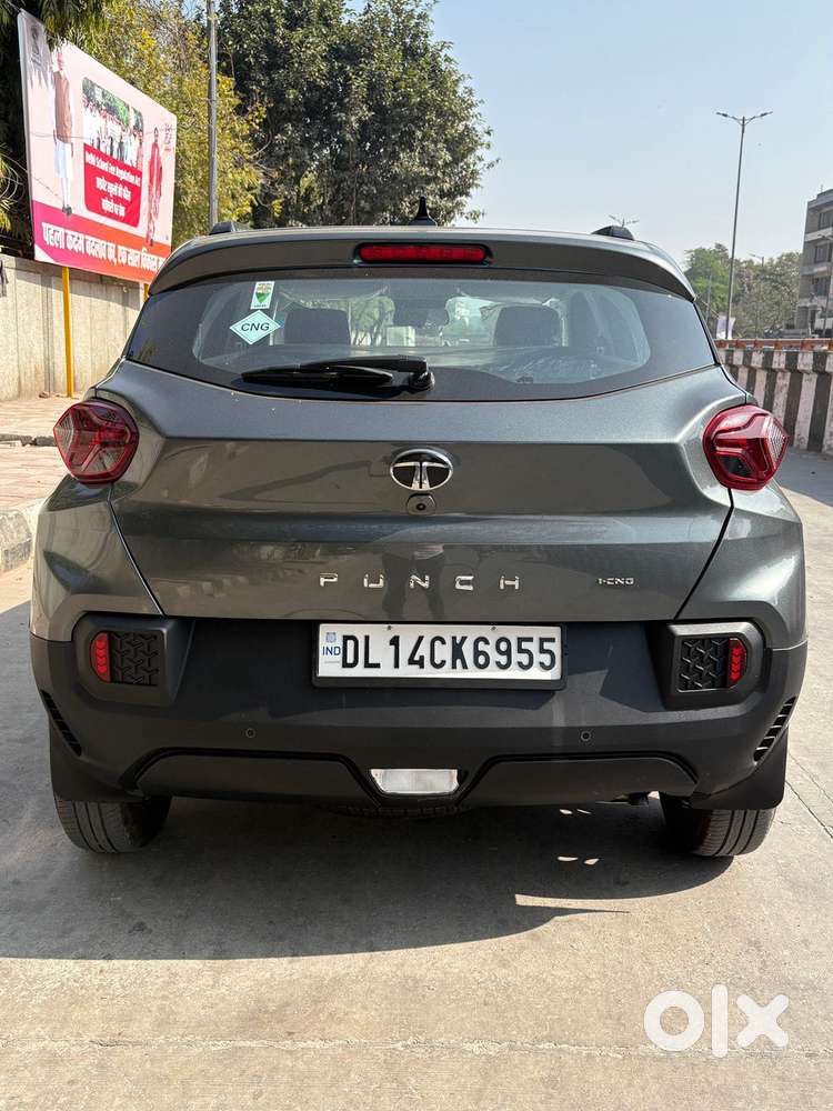 Tata Punch Accomplished Dazzle Sunroof Cng, 2025, Cng & Hybrids