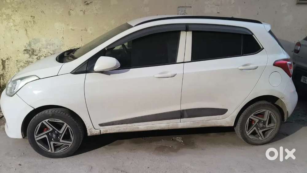Hyundai Grand I10 2019 Automatic Petrol + Cng On Paper