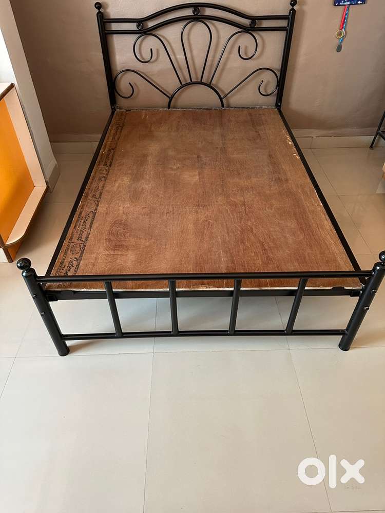 Iron bed for sale
