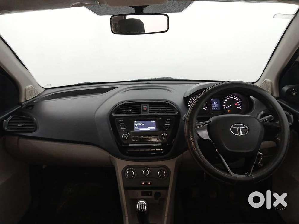 Tata Tiago 1.2 Revotron Xt, 2017, Petrol