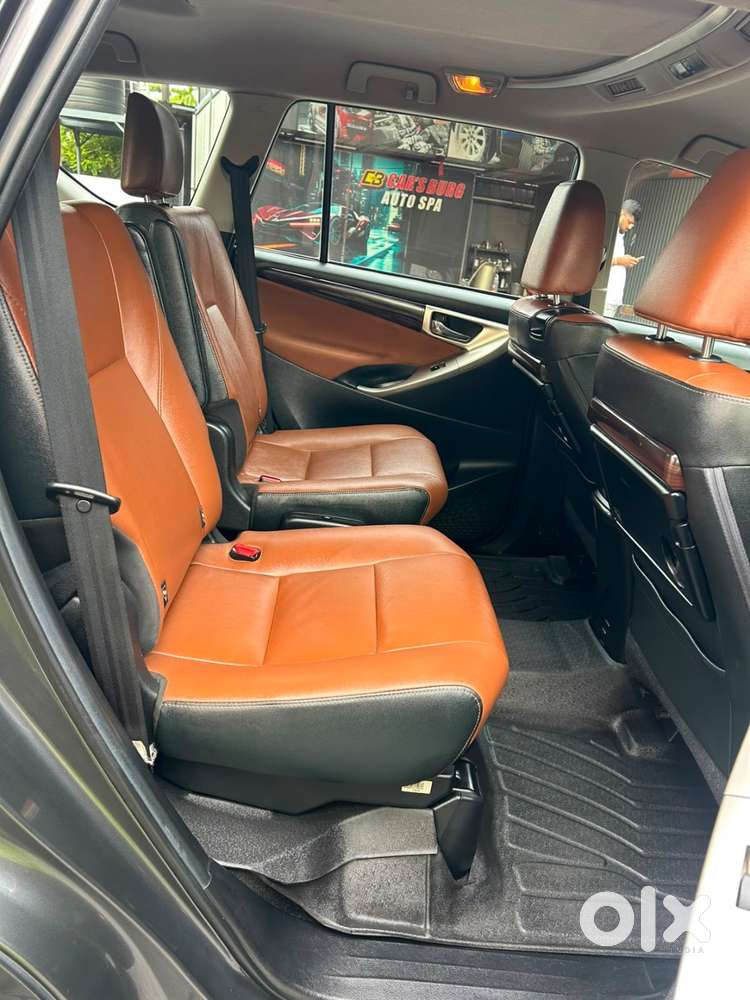 2019 Toyota Crysta 2.8 Z Auto