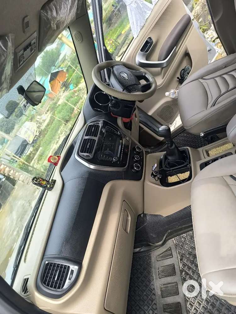 Mahindra Tuv 300 2019 Diesel 76258 Km Driven