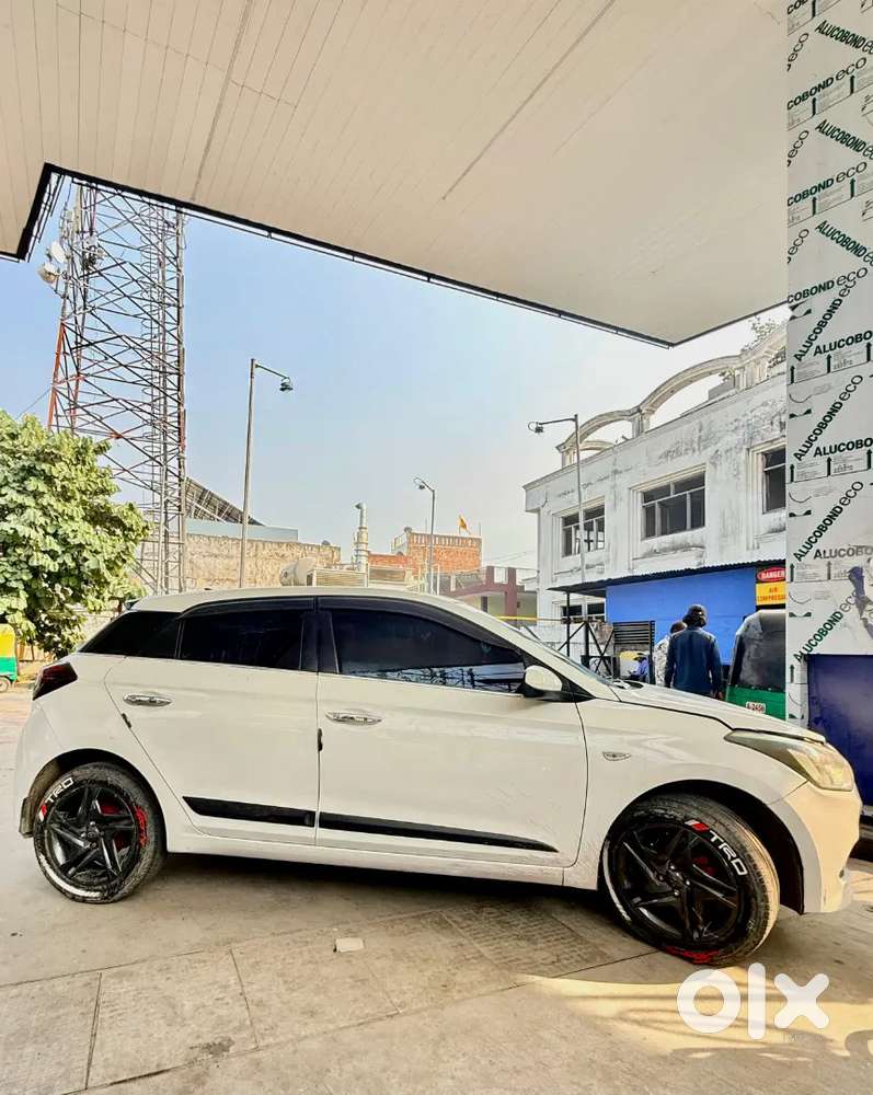 Hyundai Elite I20 2016 Cng & Hybrids 86000 Km Driven 1 Owner