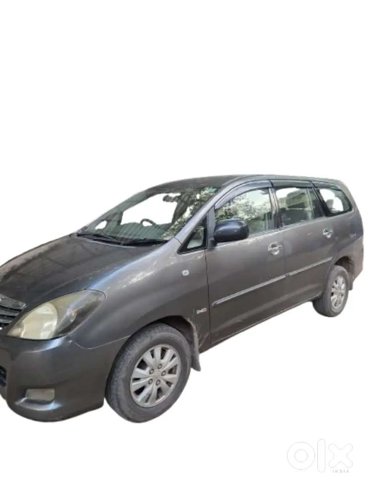 Toyota Innova 2012 Diesel Well Maintained