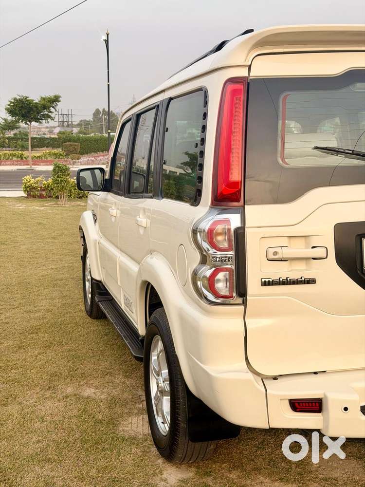 Mahindra Scorpio S10, 2017, Diesel