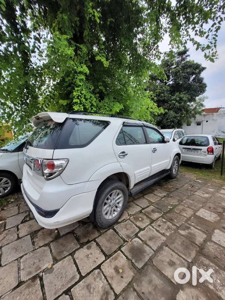 Toyota Fortuner Diesel 2013 With Km Driven