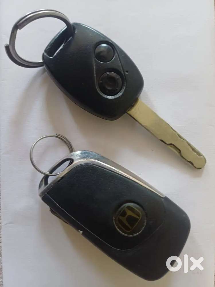 Honda Civic 1.8
 Petrol 2031 Tak Pass
1st Owner 
Sunroof 
All Original