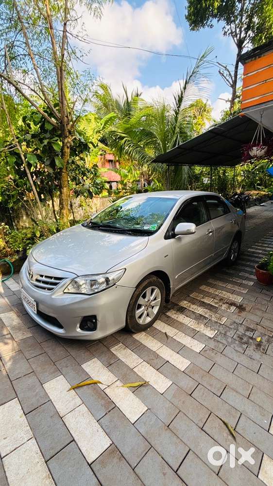 Toyota Corolla Altis 2012