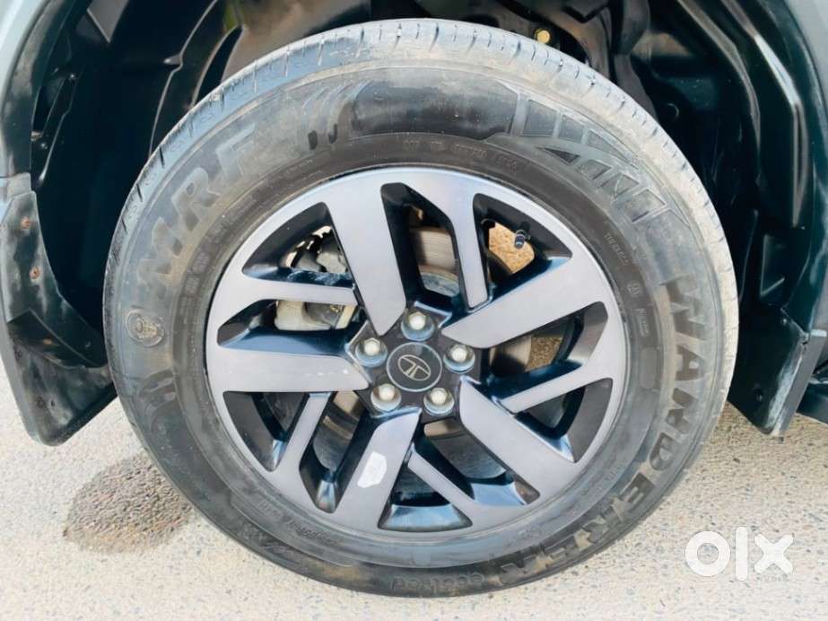 Tata Safari Pure Plus At, 2025, Diesel