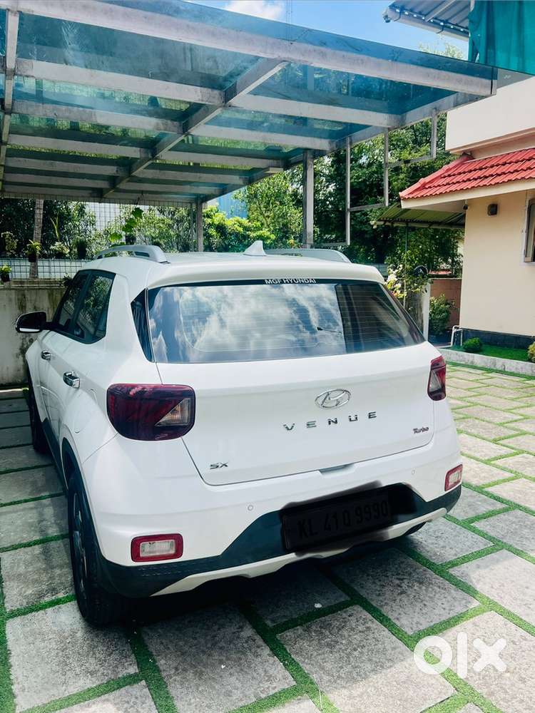 Hyundai Venue Petrol Manual 2019