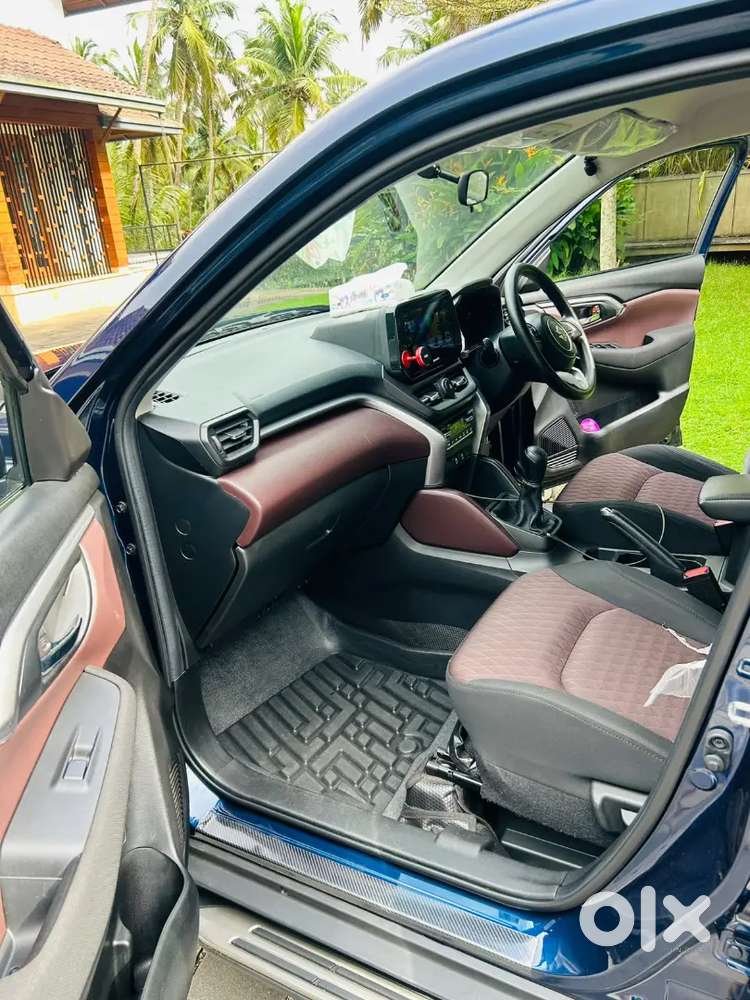 Maruti Suzuki Vitara Hybrid 2023 Alpha