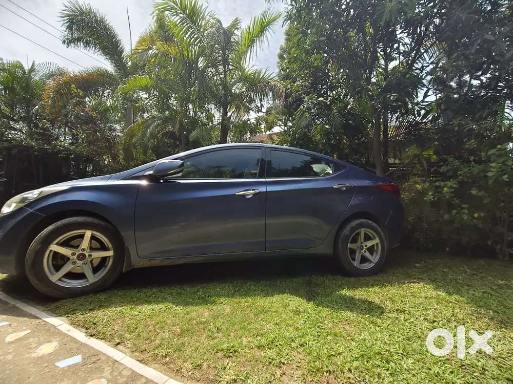 Hyundai Elantra 2013 Petrol 74000 Km Driven