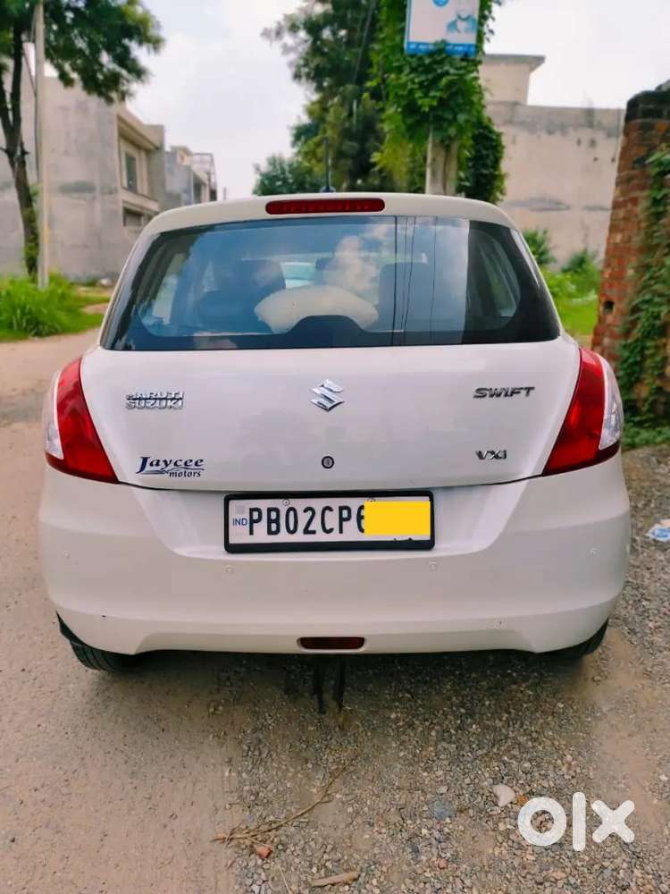 New Condition Car Orignal Driven With New Apollo Tyres