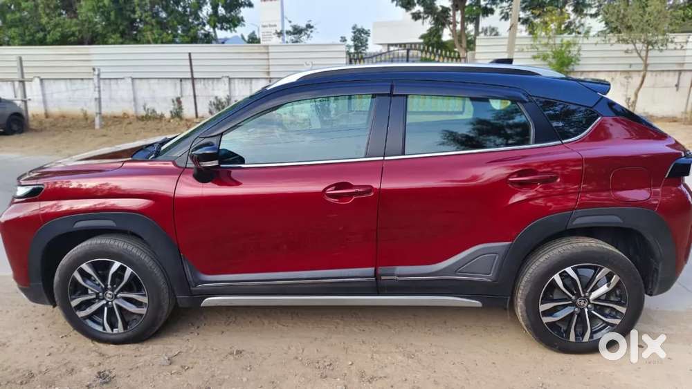 Toyota Urban Cruiser Taisor V 1.0 Petrol At Dual Tone, 2024, Petrol