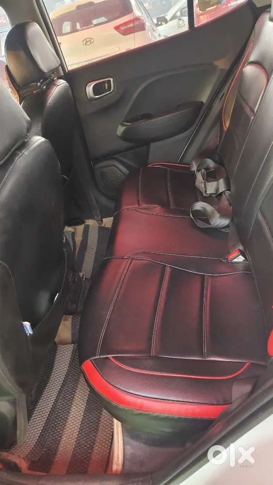 Hyundai Venue 2021 Petrol Well Maintained