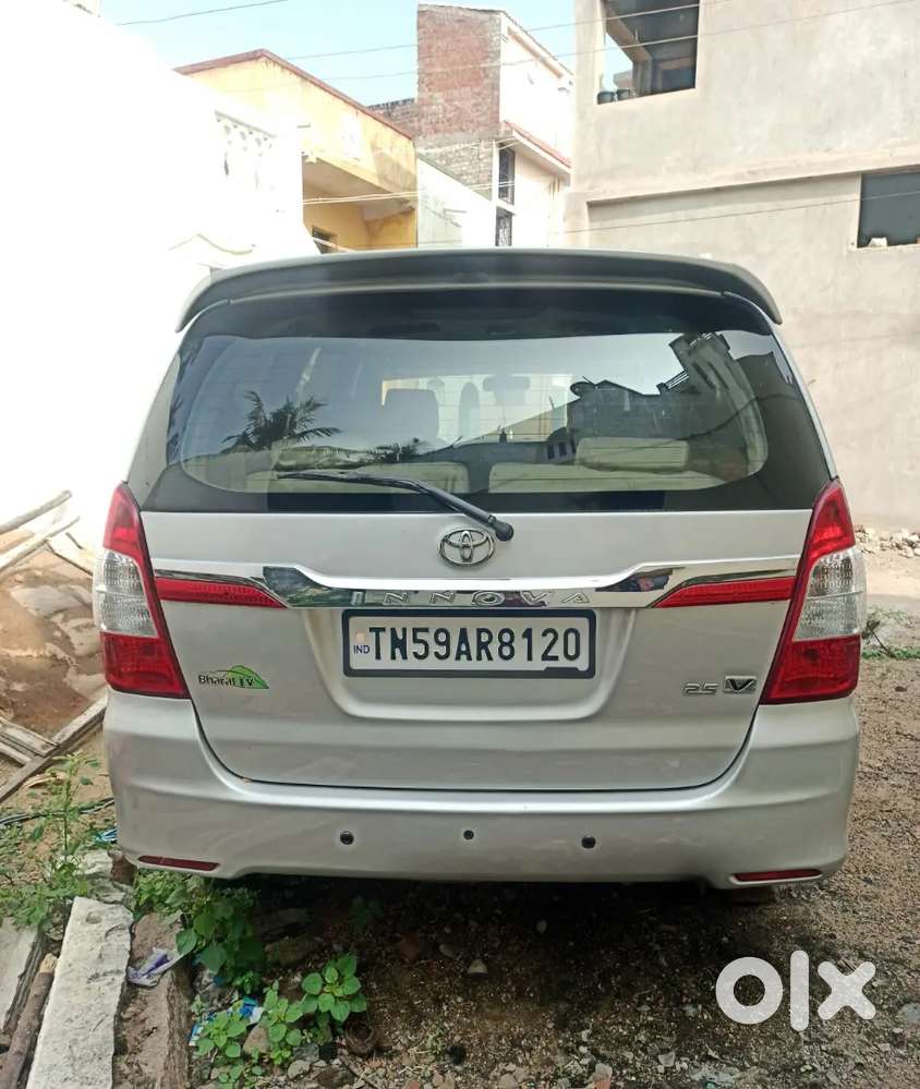 Toyota Innova 2011 Diesel Well Maintained